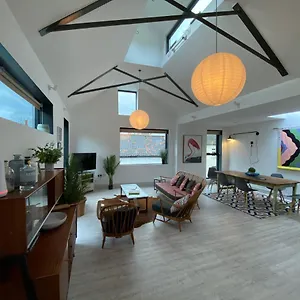 Holiday home Road, Stylish Townhouse